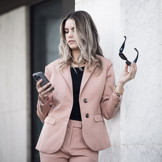 Peak_Women_Rose_Confidence_Blazer_Editorial3